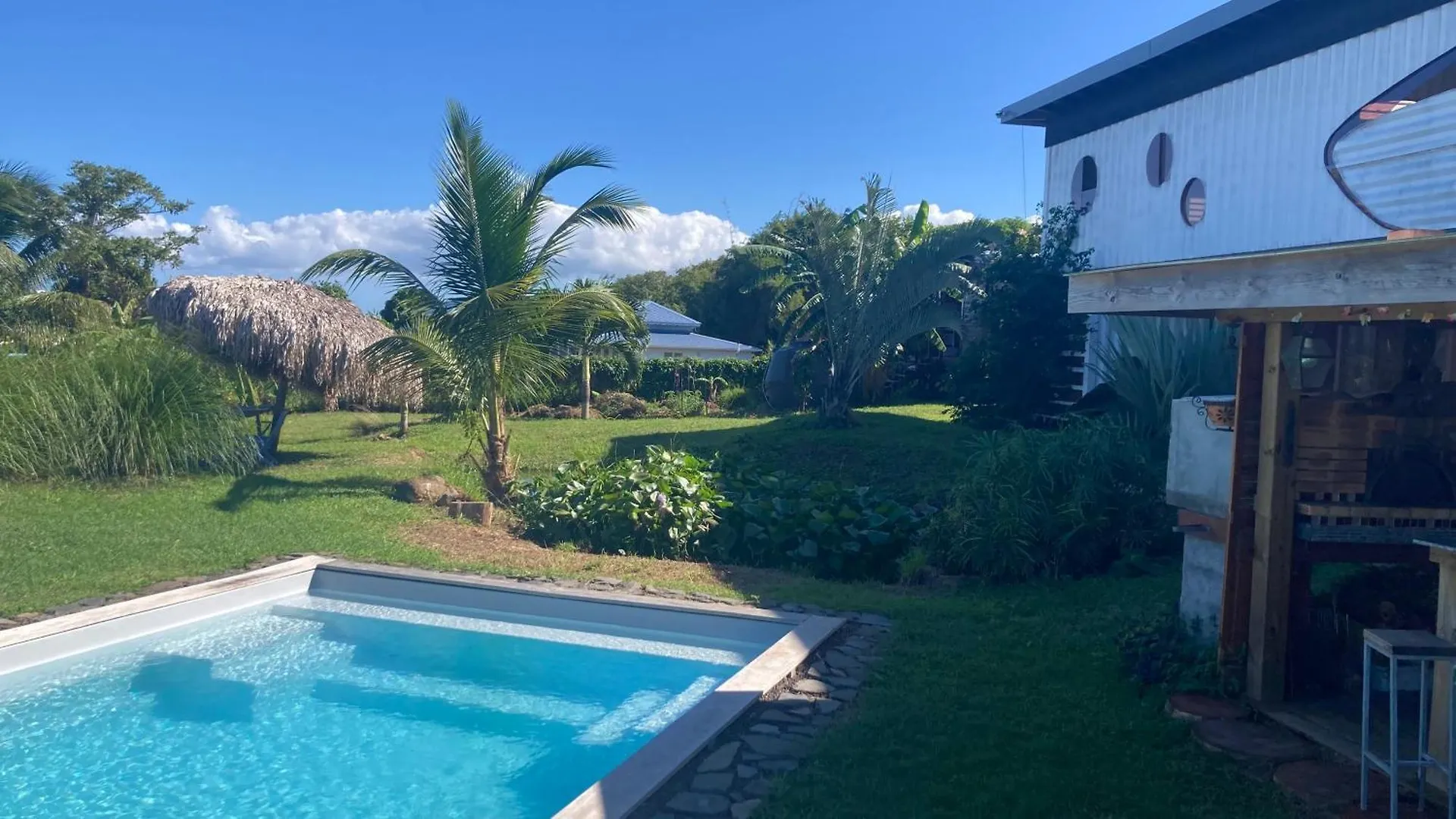 Homestay Home Container Resort Feu Sainte-Rose