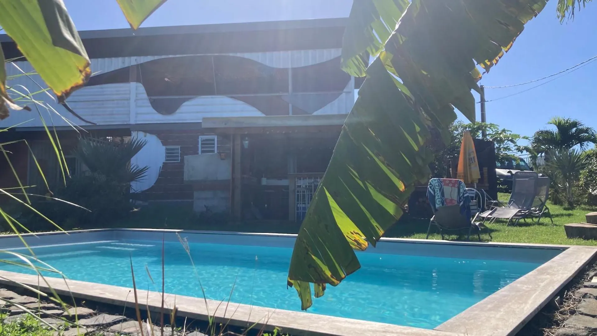 Home Container Resort Feu Sainte-Rose