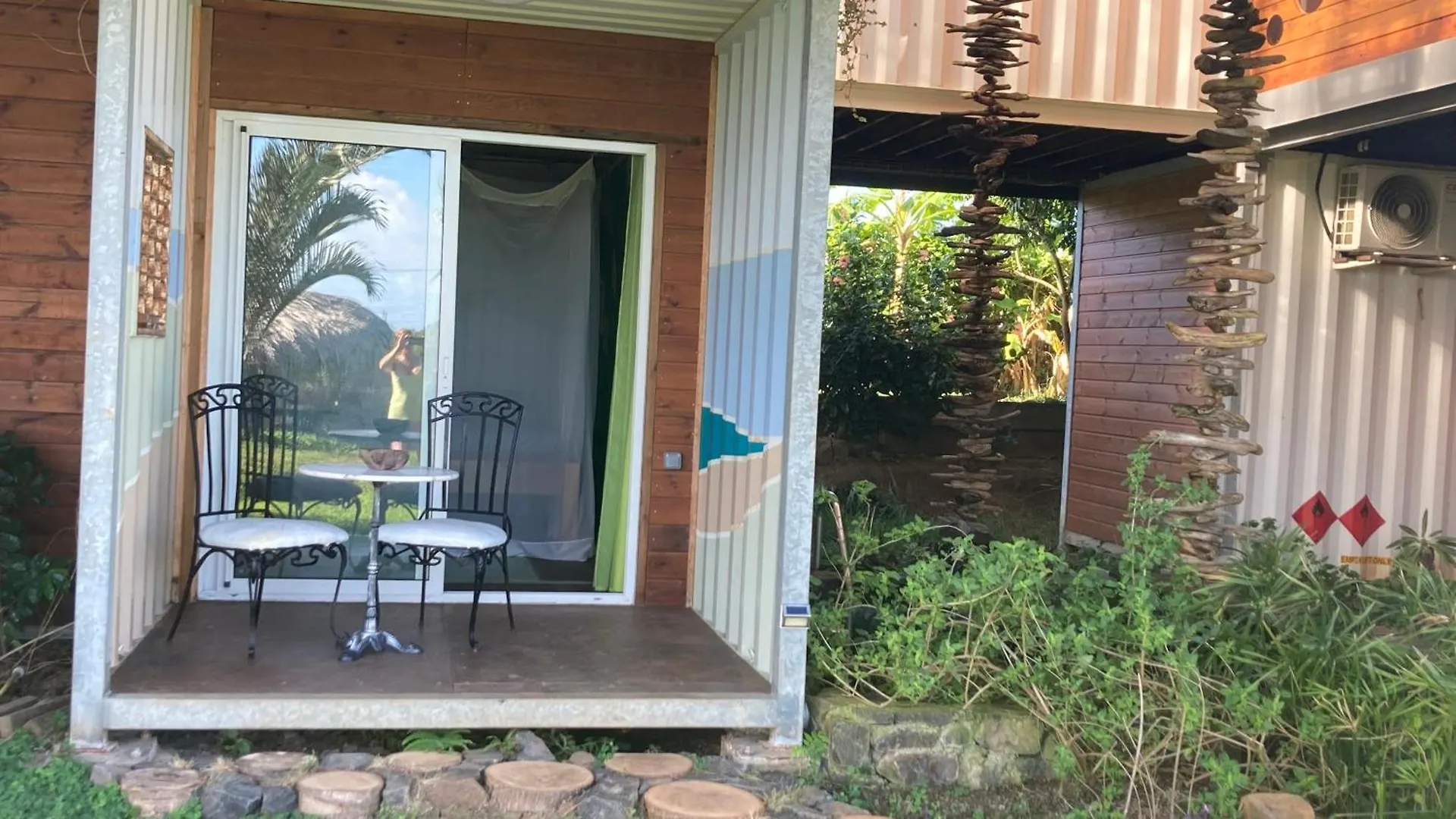 Home Container Resort Feu Sainte-Rose 0*,  Guadeloupe